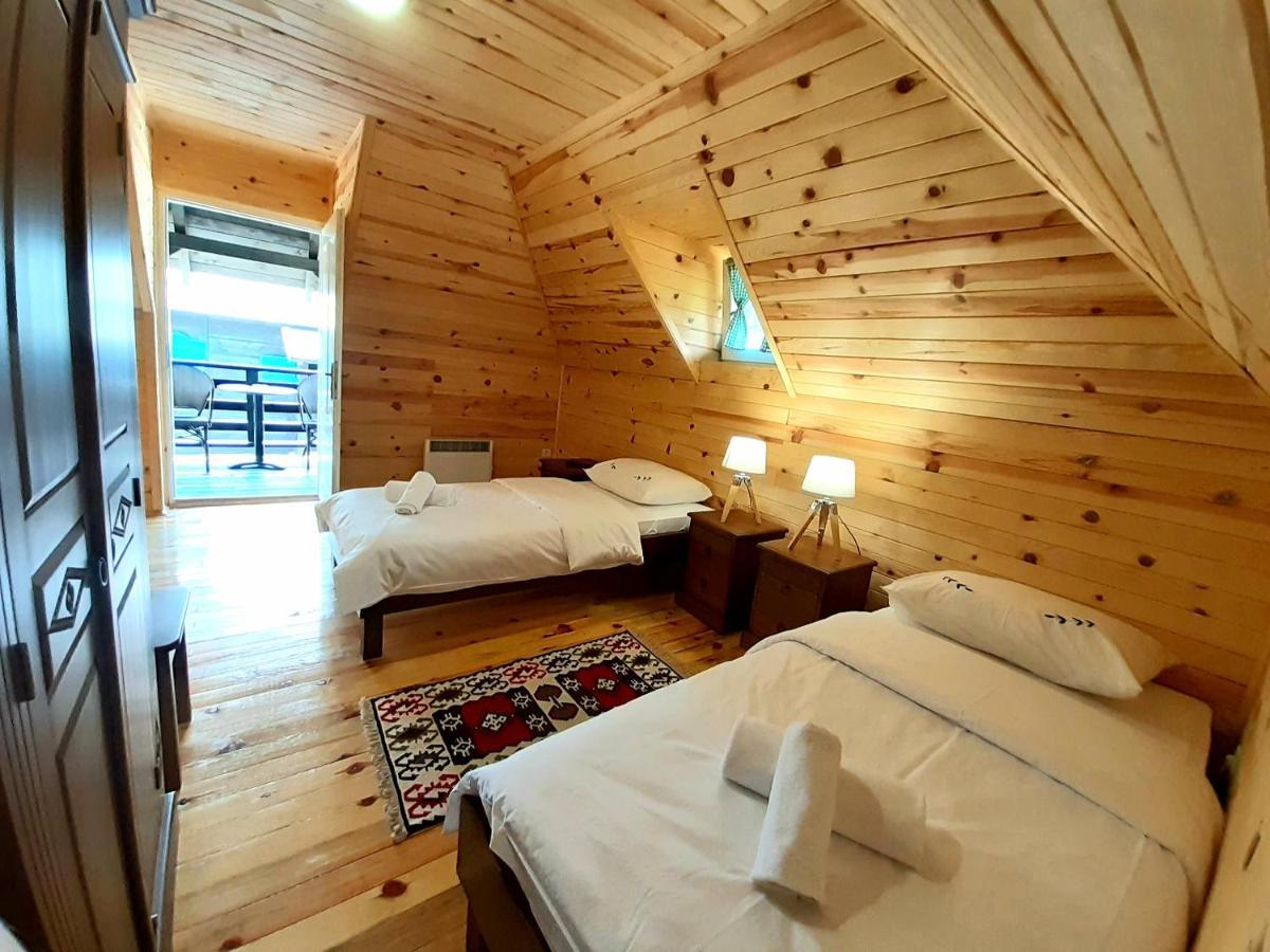 El Paso City, Zlatibor - Unique Wooden Cottages, Treehouse, Wild West Rooms, Accommodation 1-6 People Exteriör bild