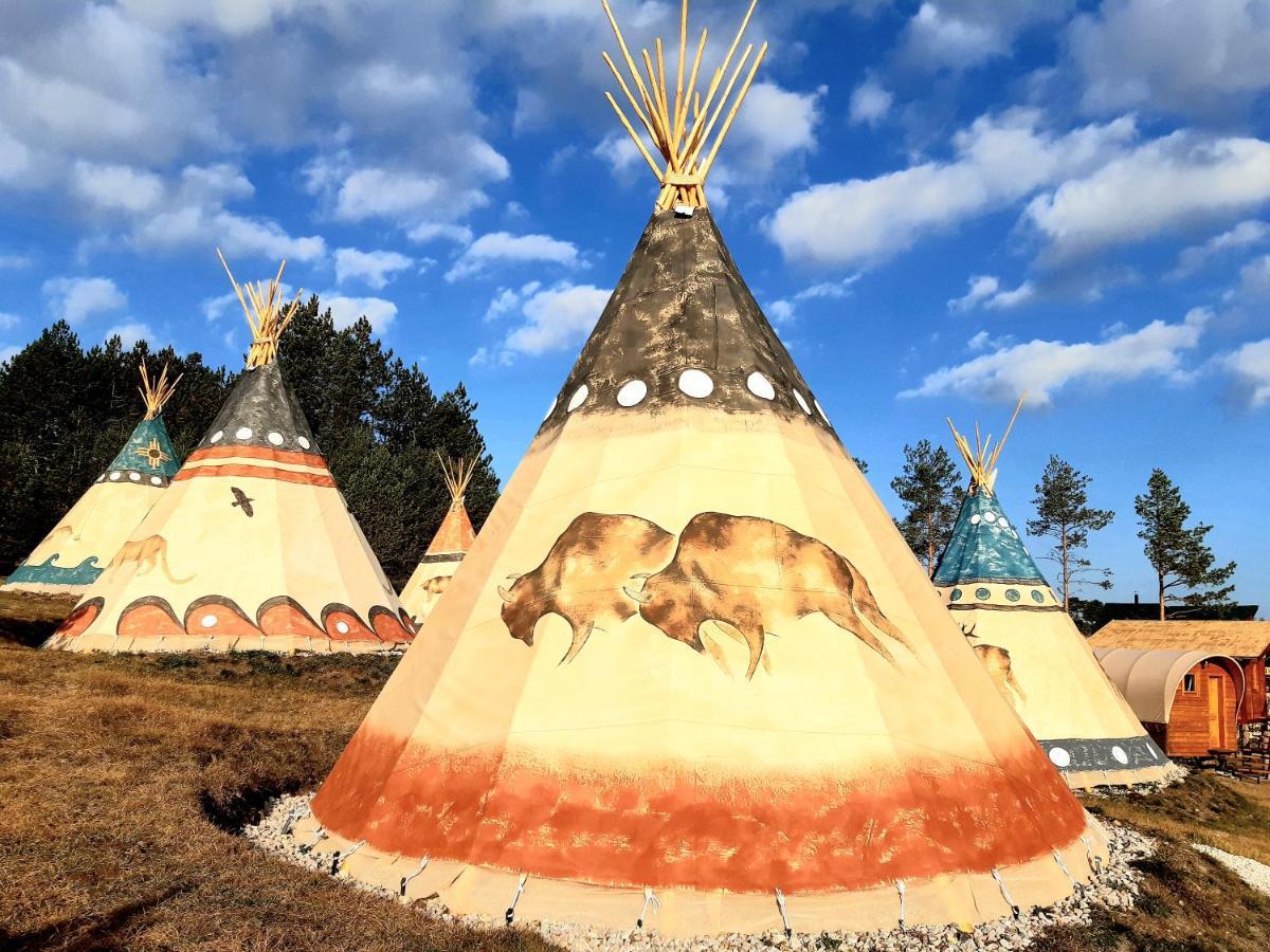 El Paso City, Zlatibor - Unique Wooden Cottages, Treehouse, Wild West Rooms, Accommodation 1-6 People Exteriör bild