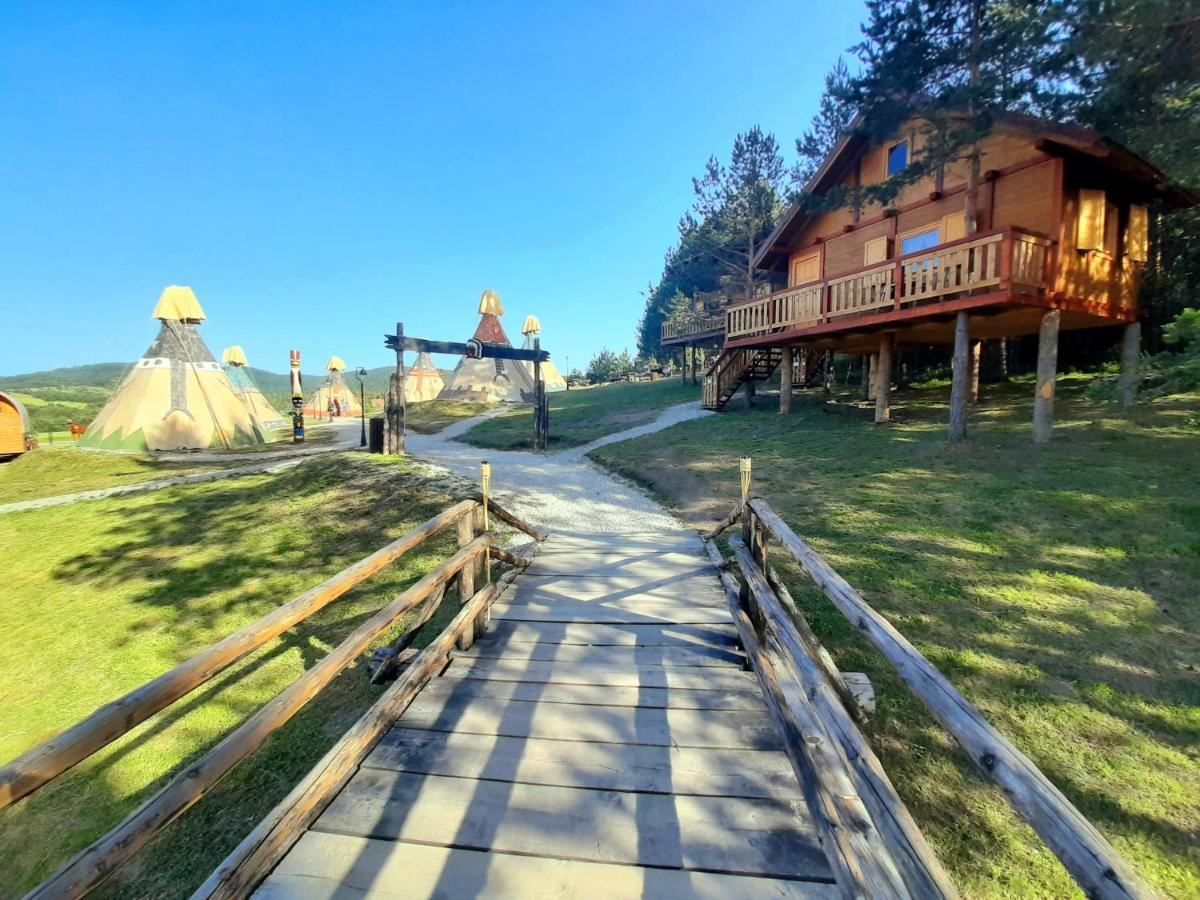 El Paso City, Zlatibor - Unique Wooden Cottages, Treehouse, Wild West Rooms, Accommodation 1-6 People Exteriör bild
